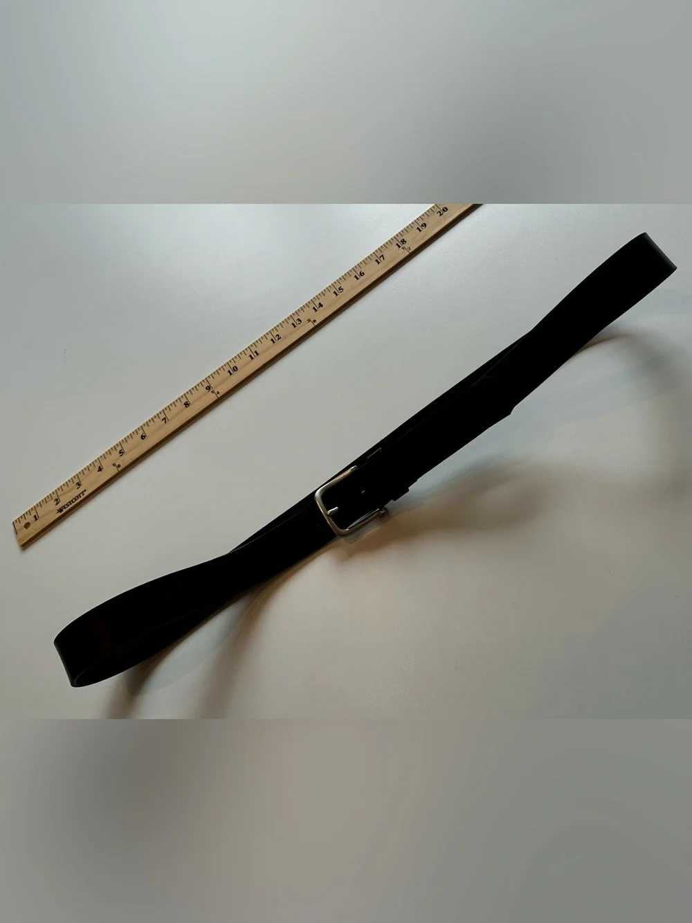 L.L.Bean Full Grain Leather Belt Black Size 46 Classic Silver Buckle